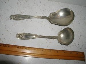 2 Antique Rogers Nickel Silver Serving Spoons art nouveau floral daffodil - Picture 1 of 2