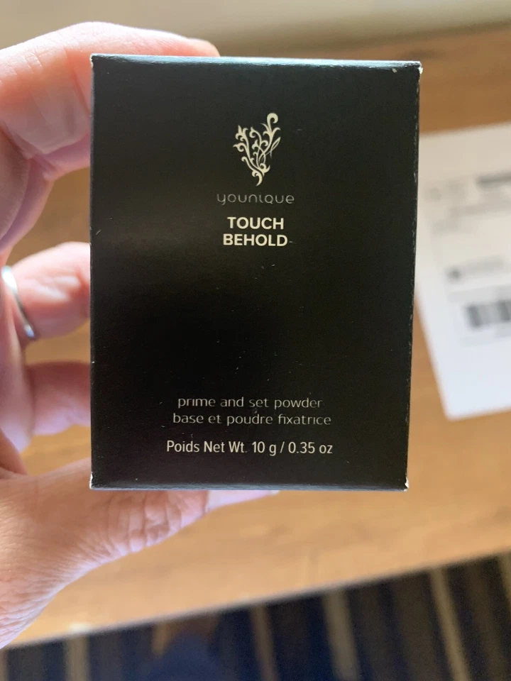 Younique Hydration Prime & Set Powder - Image 1 of 1