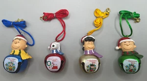 4 Erdnüsse Ornamente Frohe Weihnachten Glocken damals & heute hängende Halsketten mit Snoopy - Bild 1 von 3