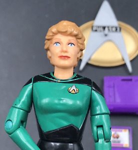 1995 Star Trek Next Generation Dr Katherine Pulaski Figurka akcji z akcesoriami