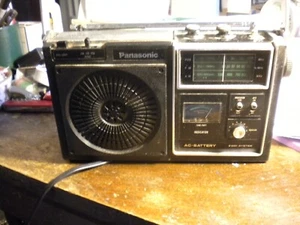 Vintage Panasonic RF-1080 am fm pps - Picture 1 of 3