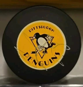 JAROMIR JAGR Autographed Pittsburgh Penguins Logo Puck + Cube. - Picture 1 of 2