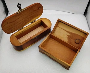 2 Small Cedar Wood Trinket Boxes Stash Vintage Hinged - Picture 1 of 9