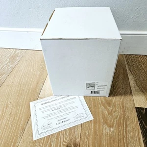 Hummel Home for the Holidays NUR BOX UND COA Hummelscape - Bild 1 von 4