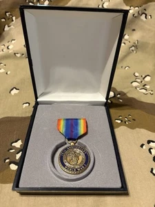 WWI 75th Anniversary Medal Presented In 1993 to WWI Veterans - Picture 1 of 8
