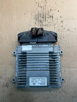Компьютер двигателя 2014–2015 Hyundai Tucson ECU PCM ECM PCU оригинальный u9232 DG - Изображение 1 из 4