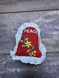 Velvet & Lace Scented Christmas Ornament, Peace, 1983 Giftco Inc. Vintage! - Picture 1 of 6