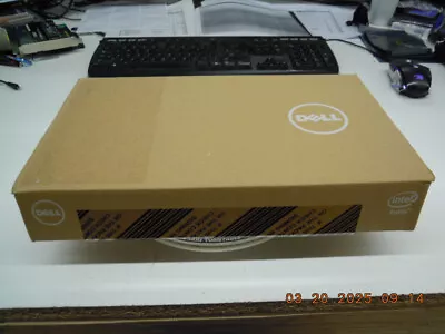 New Dell Venue 10 Pro 5055 10.1" Tablet | Atom @ 1.33GHz CPU | 2GB  | 32GB SSD - Image 1 of 4