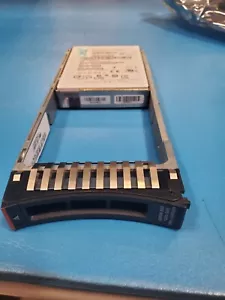 IBM 00AR329 200GB SSD 2.5 Inch Flash Drive 2076 V7000 00AR406 00AR482 - Picture 1 of 3