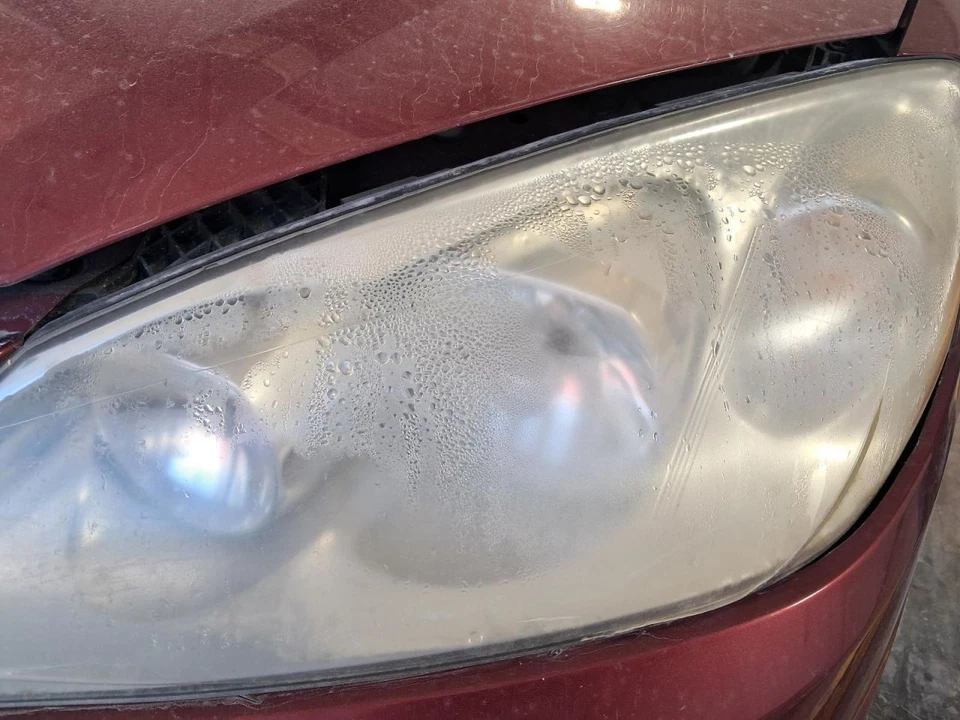 2010 Pontiac G6 Driver Left Headlight Assembly OEM Used 134K Miles C25837 - Image 1 of 4