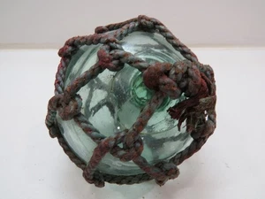 Authentic 4+1/2 inch Japanese Netted Glass Float Ball Buoy Tiki Hut (F2A2346) - Picture 1 of 4