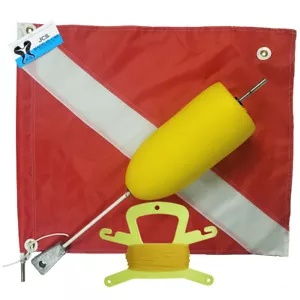 Flotador de espuma de torpedo buceo con bandera de nailon 20x24 y línea de polietileno amarillo de 100 pies - Imagen 1 de 1
