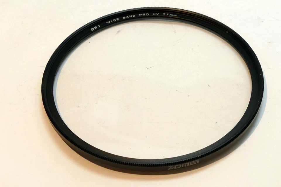 Zomei DWI PRO  77mm UV Filter  Clear protection multi-coated Wide Band - Image 1 of 4