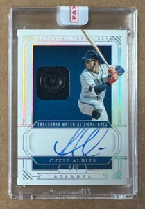2019 Panini National Treasures Baseball Ozzie Albies autograph auto Button 3/5 - Picture 1 of 2