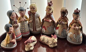 Vintage Tonala Mexican Hand-Painted Pottery Nativity 9 Piece Set - Picture 1 of 13