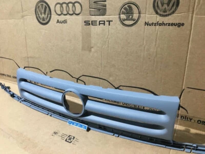 Rejilla de radiador delantera VW Golf MK3 Vento fase 2 nueva pieza genuina OEM NOS - Imagen 1 de 3