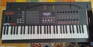 AKAI Professional MPK 261 Midi-Keyboard - Bild 1 von 4