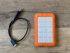 LaCie Rugged 1TB USB 3.0 + FireWire External Portable Hard Drive HDD - RUFWU3 - Afbeelding 1 van 13