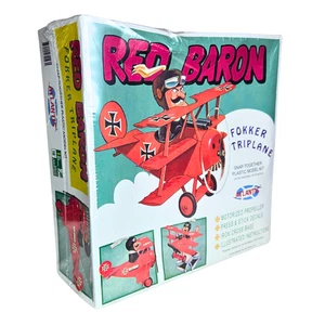 Kit Modelo Snoopy Red Baron Fokker Tri Plane Snap Together SELLADO - Imagen 1 de 3