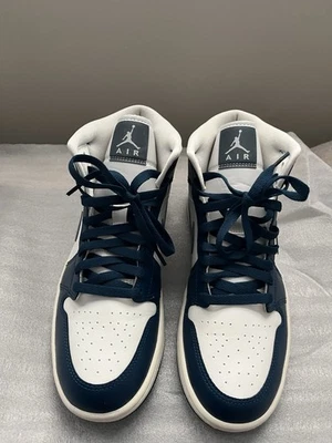 WMNS Air Jordan 1 MID Sky J FR Azul/Ozono Azul-Vela Ciel J Azul De Francia EE. UU. 9,5 Foto 1 de 4