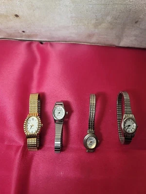 Lote de 4 Relojes Mujer Bandas Elásticas (Funciona) Japón Movt Foto 1 de 4