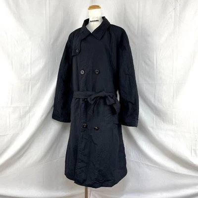 Gabardina Armani Collezioni de nailon negra Japón vintage talla 50 Foto 1 de 4