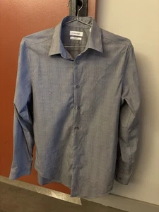 Camisa de Vestir Calvin Klein Acero Calce Ajustado Elastizada Sin Hierro 15 1/2 32/33 M Gris - Imagen 1 de 4