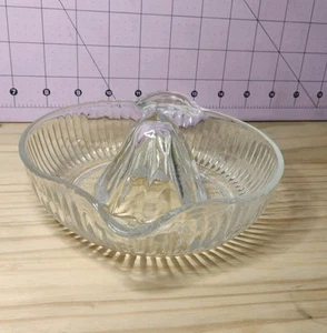 Exprimidor exprimidor de cítricos de vidrio transparente Anchor Hocking de colección naranja limón  - Imagen 1 de 3