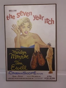Radio Giorni I Sette Anni Prurito Marilyn Monroe Legno Wall Art Targa 13" x 19,5" - Foto 1 di 6