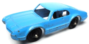 VINTAGE TOOTSIETOY OLDSMOBILE TORONADO BLUE 2 5/8" DIECAST METAL CAR CHICAGO USA - Picture 1 of 6