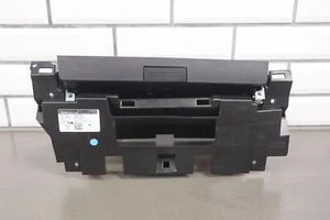 Bandeja retráctil montada en el tablero derecho Fisker Ocean One 2023 (FM2940100644B) - Imagen 1 de 19