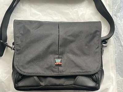 Kata DB 453 Estuche Digital D/SLR Inserto Acolchado Negro Cámara Bolso de Hombro $84.99 Foto 1 de 4