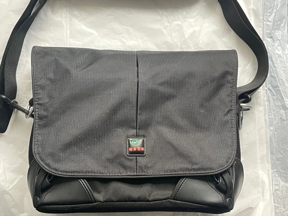 Kata DB 453 Digital Case D/SLR Insert Padded Black Camera Shoulder Bag $84.99 - Image 1 of 4