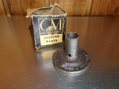 Nuevo retenedor de cojinete de transmisión GM de 4 velocidades 604932 1963 Chevrolet Corvette Foto 1 de 3