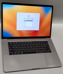 Apple MacBook Pro 15" 2017 i7-7700HQ @ 2,8 GHz 16 GB 1 TB SSD Ventura 13,2 - Imagen 1 de 11
