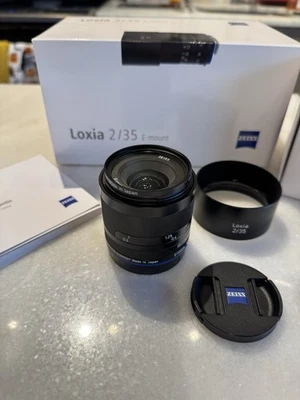 ZEISS Loxia 35mm F/2 Biogon T Lens for Sony E-Mount With ZEISS T* UV Filter - Image 1 of 4