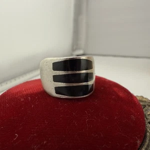 Anillo de plata de ley banda ancha con incrustaciones de ónix negro unisex talla 6,5 14,28 g - Imagen 1 de 7