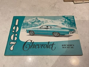 1967 Chevrolet Owners Manual First Edition August 1966 Paperback - Foto 1 di 4