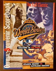 VINTAGE 1995 WORLD SERIES BRAVES/INDIANS OFFICIAL SOUVENIR SCOREBOOK ~ PROGRAM ~ - Picture 1 of 3
