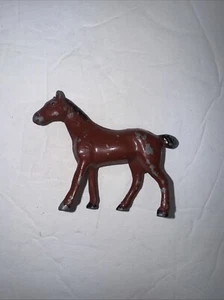 Caballo de metal fundido vintage peso de papel ecuestre - Imagen 1 de 11