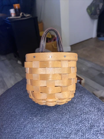 2004 LONGABERGER Mini Round Basket 4" Diameter w/ One Leather Handle Cover