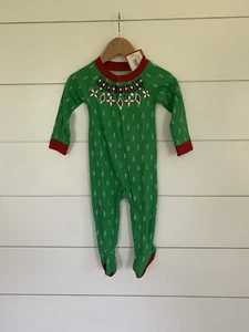 NWT Wondershop at Target One-Piece Holiday Footie Sleeper Size 6-9 Months - Picture 1 of 6