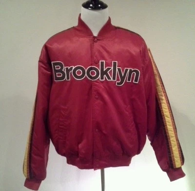  Chaqueta Brooklyn Express roja, frontal a presión, talla XXL, - Se ve nueva Foto 1 de 4