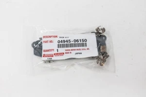New 04945-06150 Genuine Toyota Disc Brake Pad Shim Kit - Picture 1 of 2