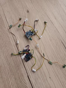 2 Stück 26732 CARRERA DIGITAL 132 CHIP DECODER Dekoder mit LED Licht vorn hinten - Bild 1 von 1