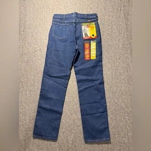 Pantalones de mezclilla Wrangler Rustler de colección para hombre 34x34 azul oscuro pierna recta comodidad trabajo pesado - Imagen 1 de 10