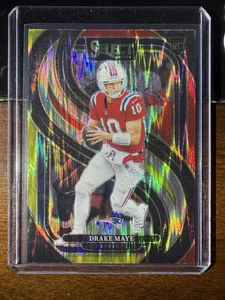 Panini Select 2024 - Premier Level Drake Maye #113 rojo y amarillo Shock Prizm (RC) - Imagen 1 de 1