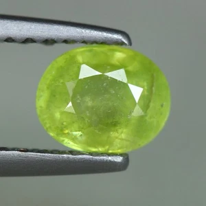 0.68 Cts_Loose Stone_100 % Natural Unheated Titanite Green Sphene - Picture 1 of 1