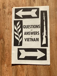 QUESTIONS & ANSWERS ON VIETNAM / SANE 1966 Benjamin Spock anti war original - Picture 1 of 2