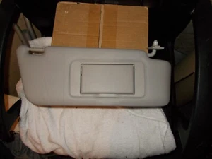 2002-2006 MERCEDES-BENZ W203 C230 FRONT RIGHT SUN VISOR GRAY OEM -PASSENGER SIDE - Picture 1 of 3
